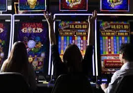 yy99 Crash: Watch the Multiplier, Pick Your Moment